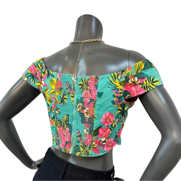 Floral Off-Shoulder Top - Picture 4 of 16